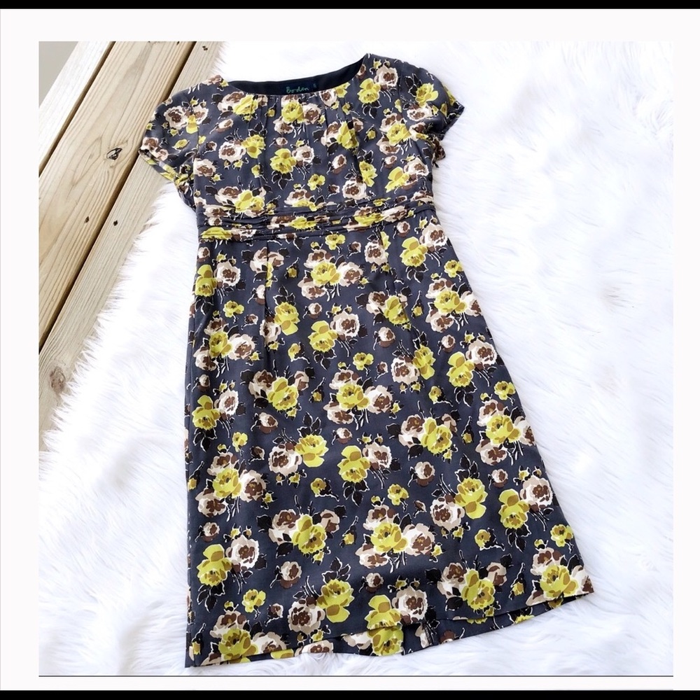 Boden crew neck short sleeve dress